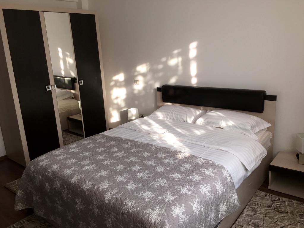 M13 Apartments Navodari Luaran gambar