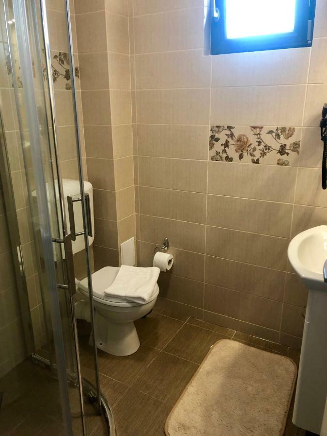 M13 Apartments Navodari Luaran gambar
